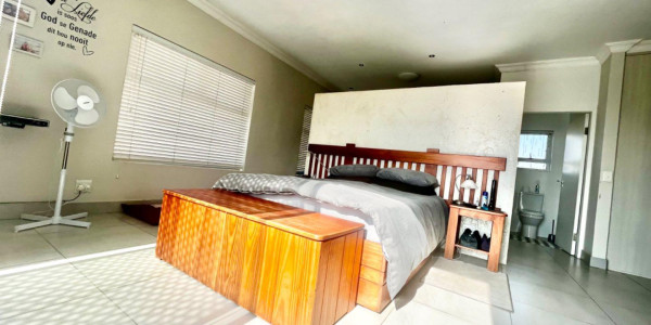 3 Bedrooms House For Sale in Long Beach