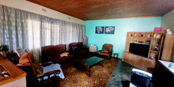 CATTLE FARM FOR SALE IN GOBABIS DISTRICT: BUITEPOS