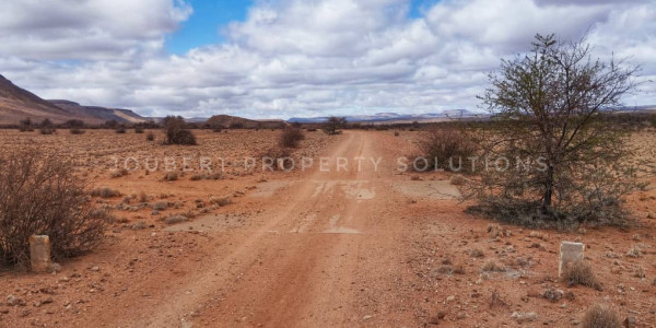 GORGEOUS LIVESTOCK / GAME FARM FOR SALE IN THE SOUTH OF NAMIBIA