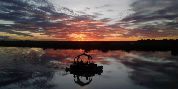 Nkwazi Lodge! Magnificent view, stunning beauty on the banks of the Kavango river