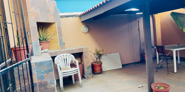 Beautiful 3 Bedrooms House with an extra 2 bedrooms flat for sale in Walvis Bay C.B.D