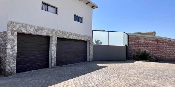 Swakopmund- For Sale- N$7 400 000