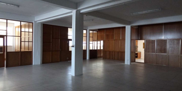 Double story office/warehouse available centrally located