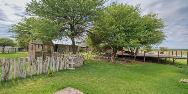 Omaheke Region, Gobabis:  Boutique Guest/Game Lodge is for Sale