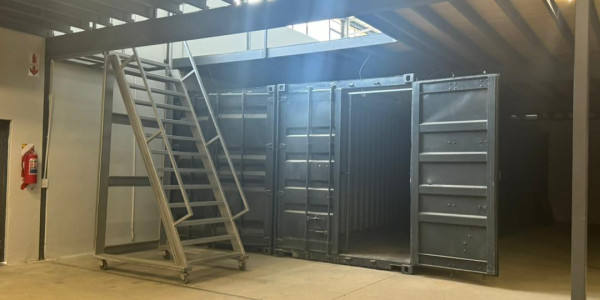 STORAGE WAREHOUSE TO LET - PROSPERITA