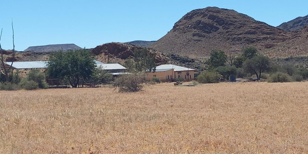 GORGEOUS REMOTE FARM FOR SALE IN THE SOUTH OF NAMIBIA