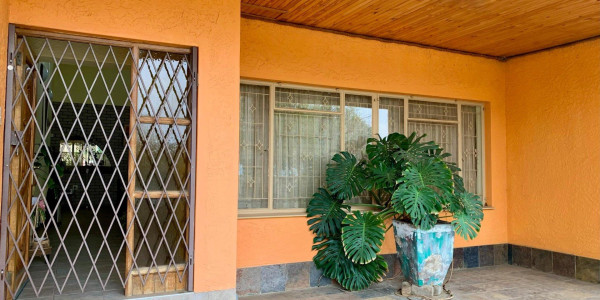 A Home of Character and Charm in Okahandja