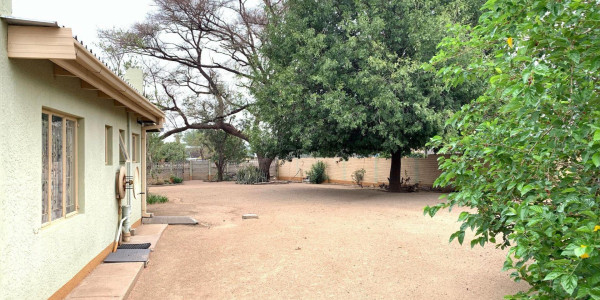 A Home of Character and Charm in Okahandja