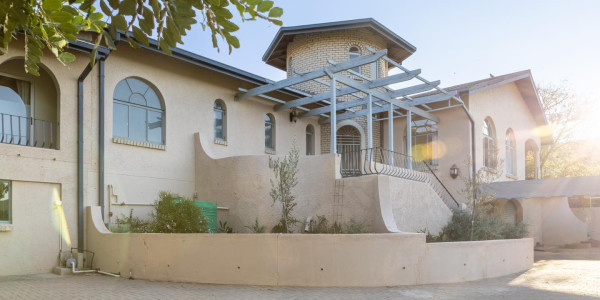 This beautifully designed double-storey house offers a comfortable and modern lifestyle, complete with luxurious features and generous outdoor space.