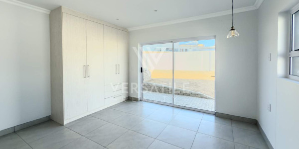 Stunning newly built home, walking distance from the sea and shopping mall.