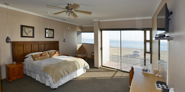 Lagoon, Walvis Bay:  9 Bedroom Home Opposite Lagoon is for Sale