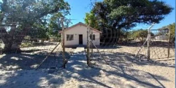 For Sale: Unlimited Potentials! 3-Bedroom Corner Home with a Spacious Yard in Katima Mulilo, Extension 5, Zambezi Region