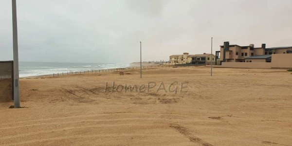 Ext 10, Henties Bay:  LARGE Beachfront Plot is for sale