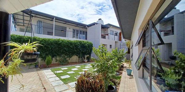 Auasblick - Luxurious 4-Bedroom House with 2 Additional Flats - N$8 Million