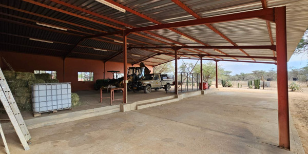 Ultimate Game Farm Retreat - 5376 Hectare Ranch / Farm in Okahandja 140km North East of Windhoek