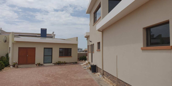 Luxurious Coastal Home with Flat for Sale in Henties Bay