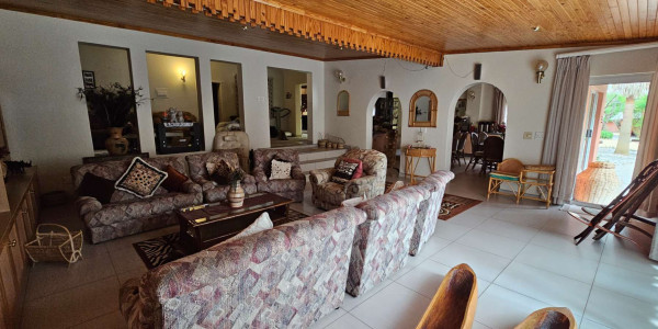 Ultimate Game Farm Retreat - 5376 Hectare Ranch / Farm in Okahandja 140km North East of Windhoek