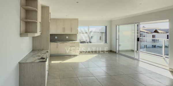 Stunning newly built home, walking distance from the sea and shopping mall.