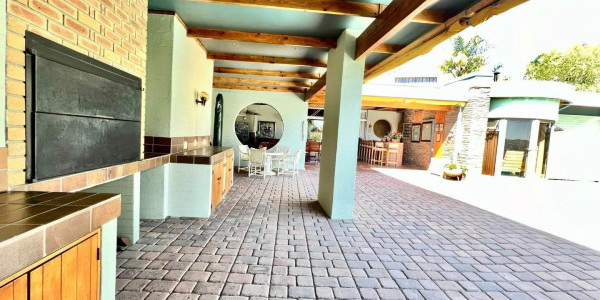 4 Bedroom House For Sale in Klein Windhoek