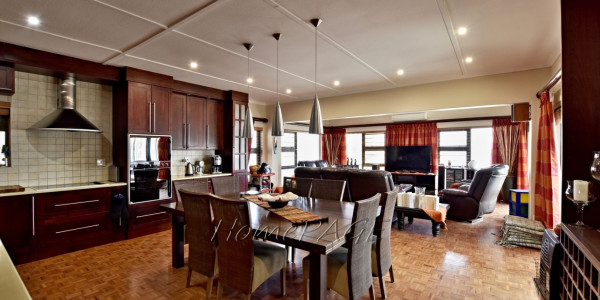 Central, Swakopmund:  Luxury Mansion is for Sale