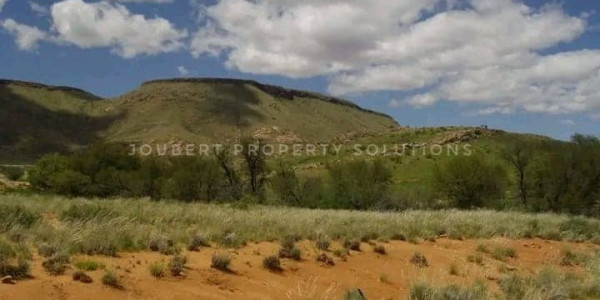 GORGEOUS LIVESTOCK / GAME FARM FOR SALE IN THE SOUTH OF NAMIBIA