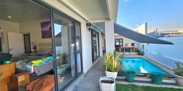 Elisenheim Gem: Modern Living with Heated Pool!