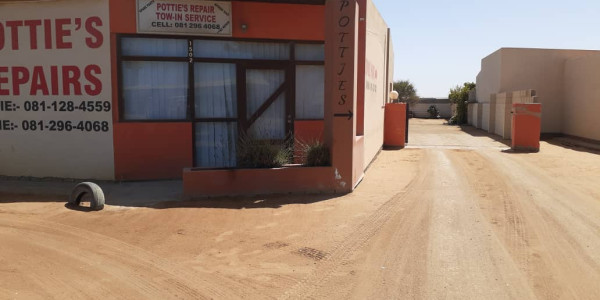 PERFECTLY LOCATED INDUSTRIAL PROPERTY FOR SALE IN HENTIES BAY