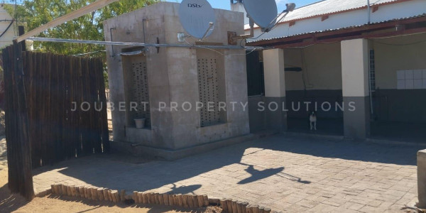 BEAUTIFULL HUNTING / LIVESTOCK / MINING FARM FOR SALE IN THE SOUTH OF NAMIBIA – ARIAMSVLEI DISTRICT