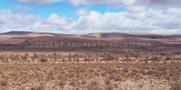 GORGEOUS LIVESTOCK / GAME FARM FOR SALE IN THE SOUTH OF NAMIBIA