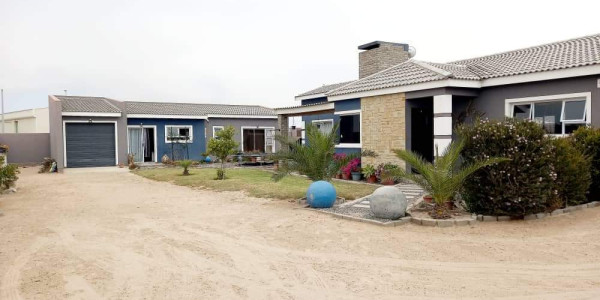 Oceanview, Swakopmund:  2 Bedroom Home with a 1 Bedroom Flat For Sale