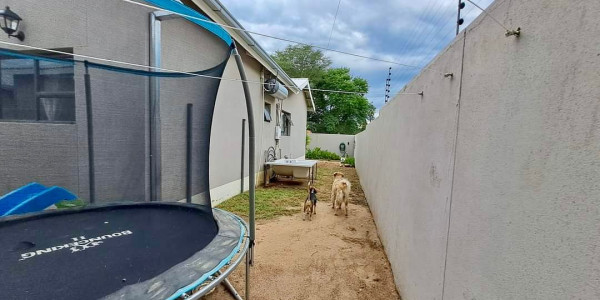 3 Bedroom Townhouse For Sale in Okahandja