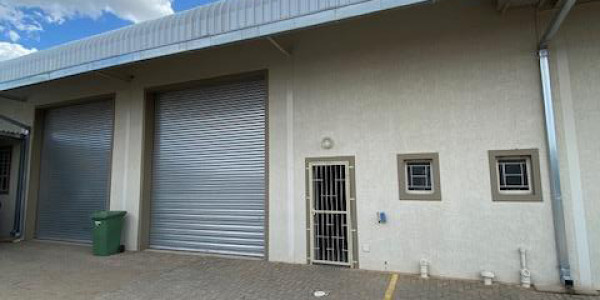 Large Warehouse Facility To Let