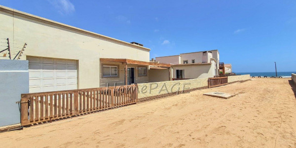 Ext 6, Henties Bay:  Home with 3 flats IN VERY GOOD AREA