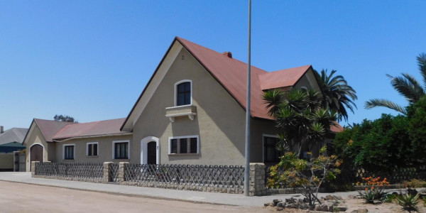 Combine the old with the new : Swakopmund Central