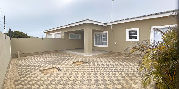 Ultimate Comfort & Security in Henties Bay's Best Location!