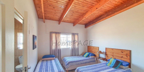 Ext 6, Henties Bay:  Home with 3 flats IN VERY GOOD AREA