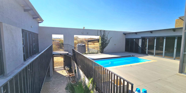 Stunning Nature Estate Home, 35km from Windhoek - Your Dream Home Awaits