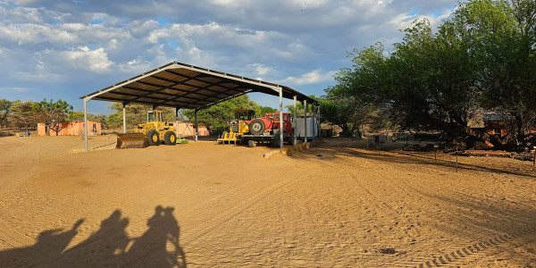 Ultimate Game Farm Retreat - 5376 Hectare Ranch / Farm in Okahandja 140km North East of Windhoek