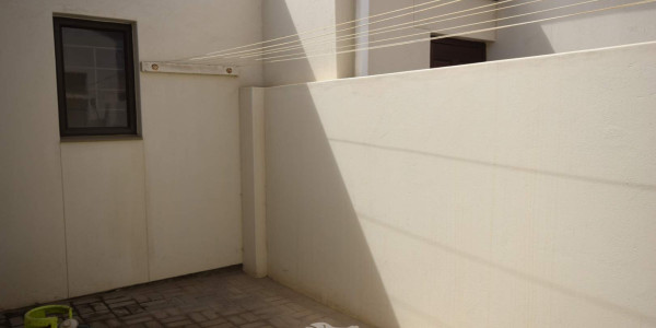 2 BEDROOM TOWNHOUSE IN CENTRAL SWAKOPMUND, IS FOR SALE