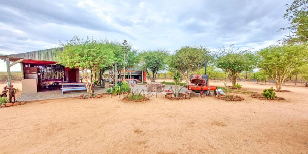 Omaruru Wildlife Estate, Omaruru:  Lifestyle Smallholding is for Sale