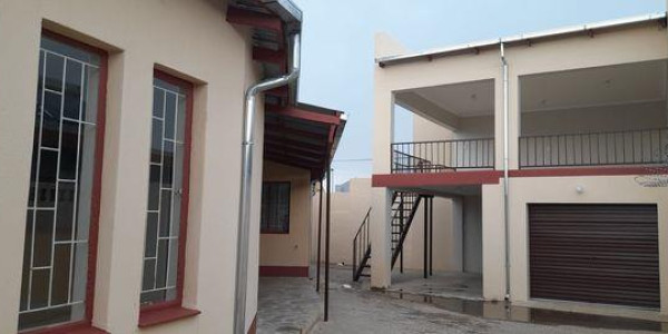 Windhoek Khomasdal, Ext. 10: Newly renovated 3 Bedroom house with 2 Flats is For Sale