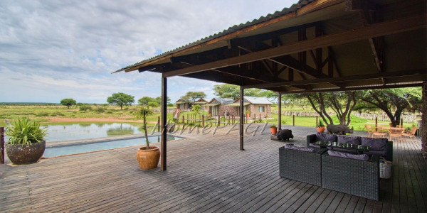 Omaheke Region, Gobabis:  Boutique Guest/Game Lodge is for Sale