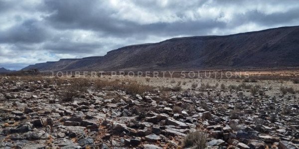 GORGEOUS LIVESTOCK / GAME FARM FOR SALE IN THE SOUTH OF NAMIBIA