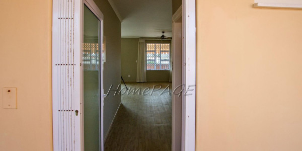 Vineta, Swakopmund: 2 Bedr unit for sale in Palm Court Retirement Village