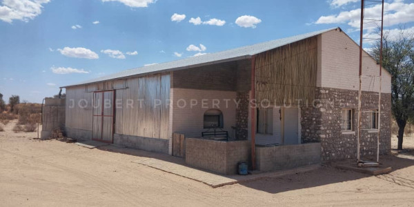 EXCEPTIONAL KALAHARI FARM FOR SALE IN NAMIBIA - HARDAP DISTRICT