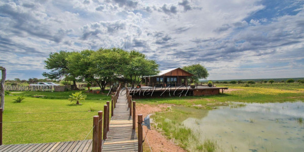 Omaheke Region, Gobabis:  Boutique Guest/Game Lodge is for Sale