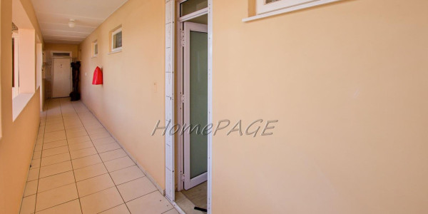 Vineta, Swakopmund: 2 Bedr unit for sale in Palm Court Retirement Village