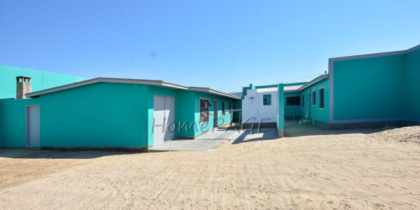 Tamariskia, Swakopmund:  3 Bedr Home with two 1 Bedr flats for sale