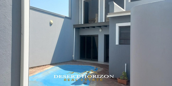 Walvisbay, Meersig | Stunning Family Home For Sale