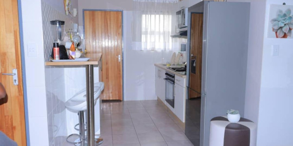 Beautiful and modern town house for sale in Otjomuise